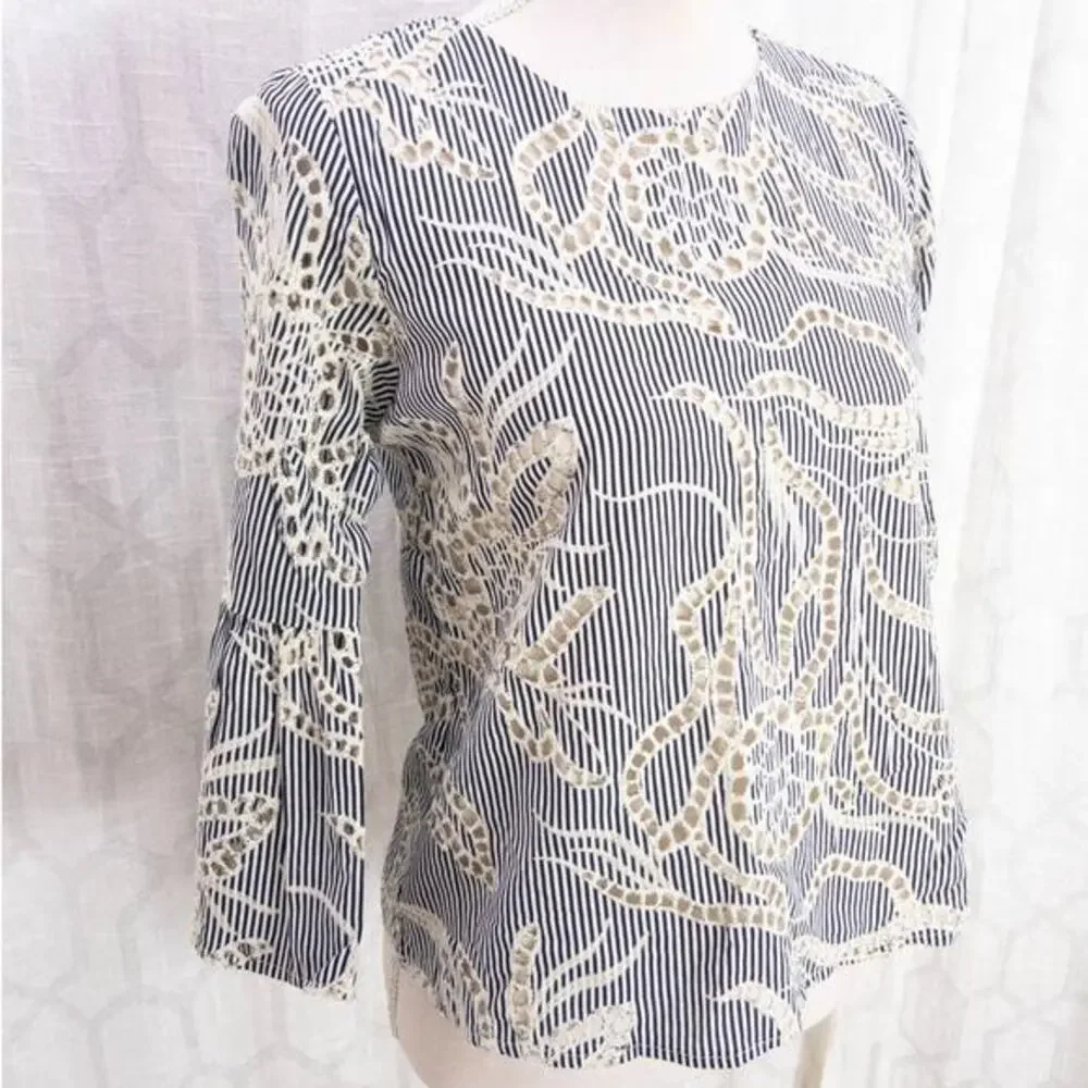 Anthropologie Matison Stone Eyelet Lace Top Size XS Blue Stripe Bell Sleeve‎